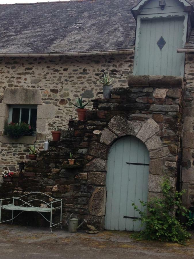 Le Petit Chateau, Matisse Noyal-Pontivy エクステリア 写真