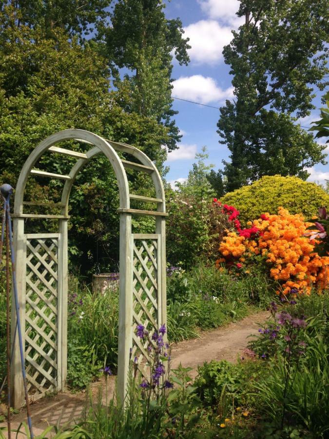 Le Petit Chateau, Matisse Noyal-Pontivy エクステリア 写真